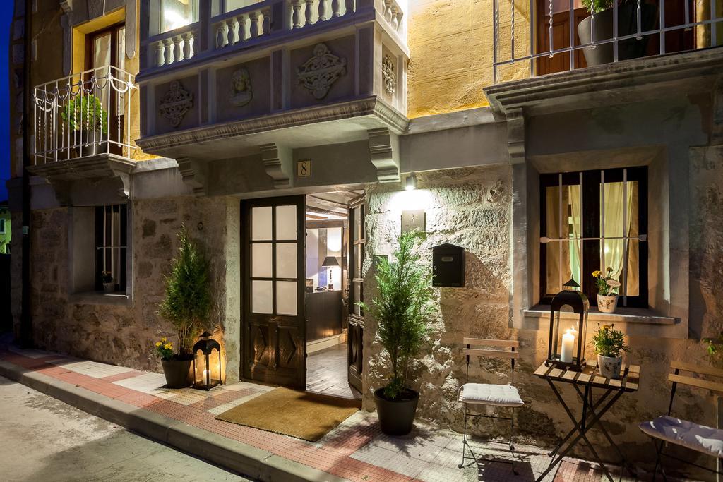 Hotel Boutique Valle De Oca Villanasur Rio De Oca Exterior photo